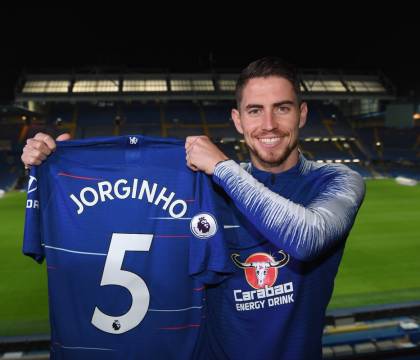 The Athletic: Jorginho non vuole lasciare Londra e non parla con Sarri da un anno