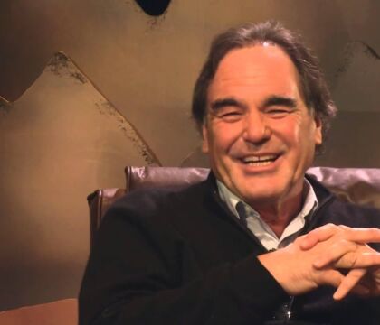 Oliver Stone: «Feci arrabbiare Morricone. Era un grande ma non aveva senso dell’umorismo»