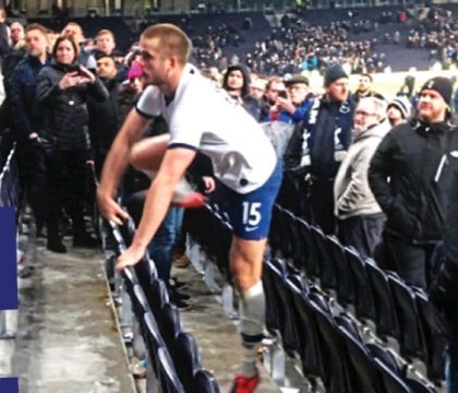 Picchiò un tifoso in tribuna per difendere il fratello: 4 gare di squalifica a Dier del Tottenham (VIDEO)