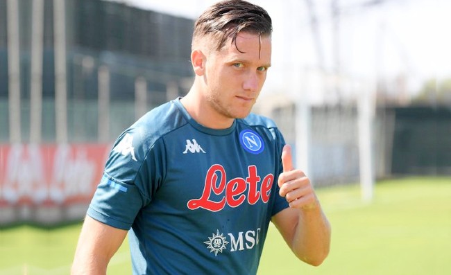 “Ottima scelta!”, Zielinski ha sentito telefonicamente il possibile nuovo acquisto del Napoli