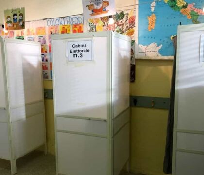 Bisognerebbe essere onesti, sulla salita dei contagi hanno influito più le elezioni che la scuola