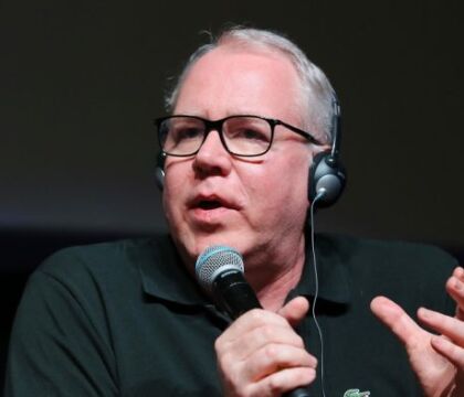 Bret Easton Ellis: “Non c’è alcuna differenza tra un agente di borsa a Wall Street e un assassino”