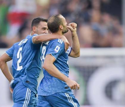 Chiellini, un eroe moderno: “Calciatori pronti a correre rischi per il bene della gente”