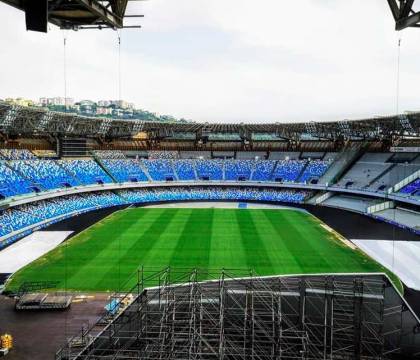 Gazzetta: c’è un solo caso per cui Napoli-AZ Alkmaar verrebbe rinviata