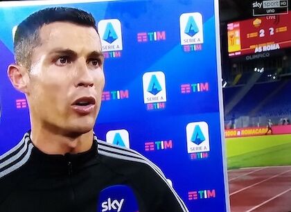 Repubblica: se n’è infischiato di leggi e protocolli, ora Ronaldo è positivo al Covid e “perplesso”