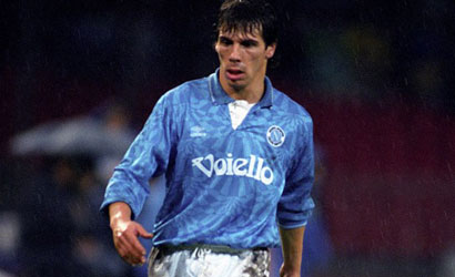Zola: “Maradona fece una cosa incredibile nei miei confronti, mi diede una fiducia pazzesca”