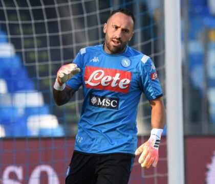 Ospina tiene a galla il Napoli: 1-1 con l’Az Alkmaar che sbaglia anche un rigore