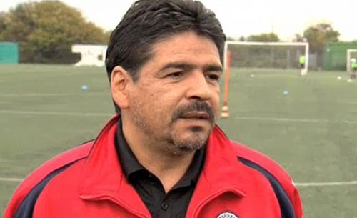 Maradona, il fratello Hugo scoppia a piangere a Domenica In: “Sto male, l’ho sentito tre giorni prima”