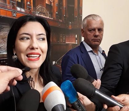 Azzolina: «La Dad non può funzionare più. C’è un black out della socialità»