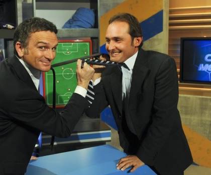 El Pais celebra “l’Italia dove il calciomercato è una cosa seria, non un bazar delle illusioni”