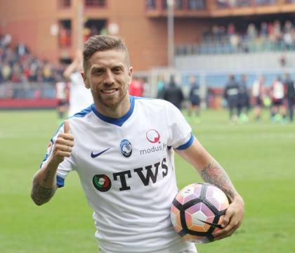 Gomez si presenta al Siviglia: “Gli argentini sono orgogliosi di giocare dove c’è stato Maradona”