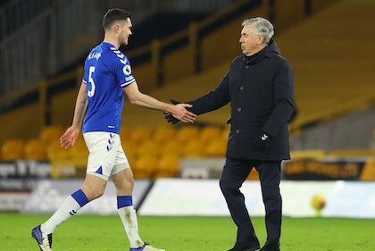Il Guardian: “Ormai hanno tolto al calcio tutte le emozioni, e lo usano come capro espiatorio”