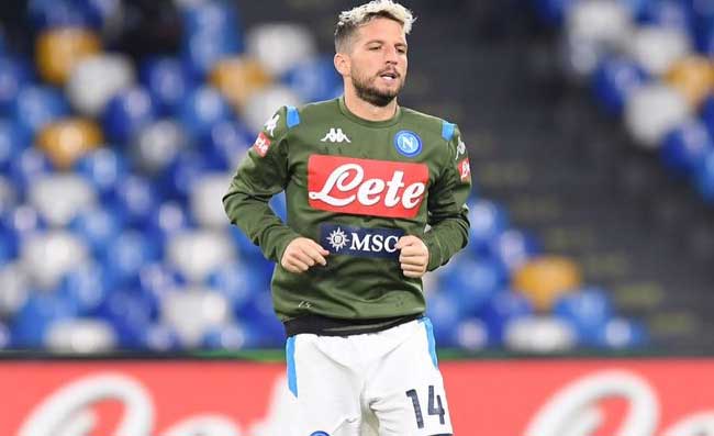 Il Napoli vince, la smorfia di Mertens non sfugge alle telecamere