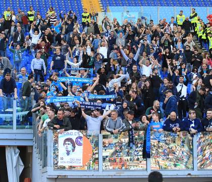 In poco più di un anno il Napoli è riuscito a far disamorare i tifosi