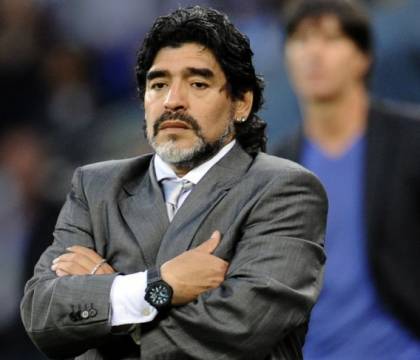 Mattino: Maradona agli studenti di Oxford «Perché un africano guadagna meno di me?»
