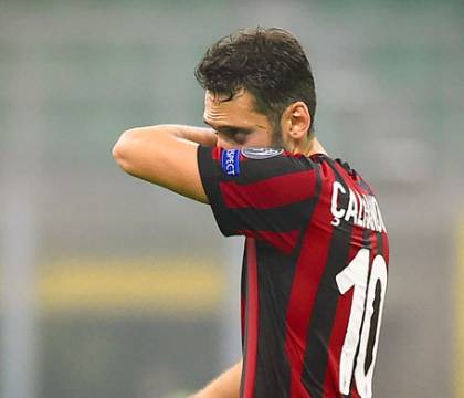 Milan, Calhanoglu non si allena da due giorni per un tampone dall’esito incerto