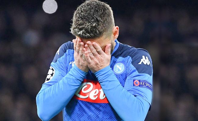 Osimhen non tocca palla, Mertens non può ancora giocare. Il vero problema è un altro