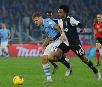 Sky: Cuadrado verso una maglia da titolare, lui a destra e Danilo a sinistra