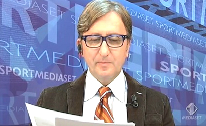 “Con quegli occhiali non puoi parlare”, Milan e rigori: siparietto Cruciani-Auriemma