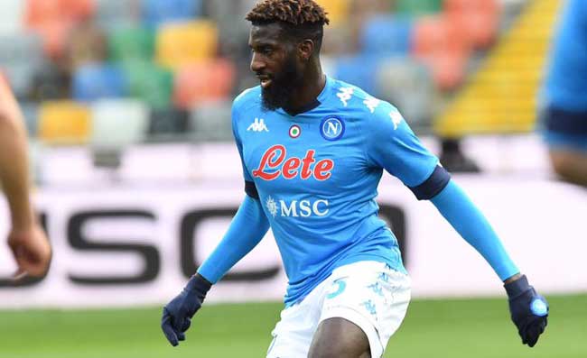 “Cosa è successo?”, Petagna chiede spiegazioni a Bakayoko: gesto chiaro, la foto del momento