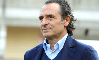 Fiorentina, Prandelli torna a parlare del 6-0 di Napoli: “Capita, ho chiesto scusa ai tifosi”