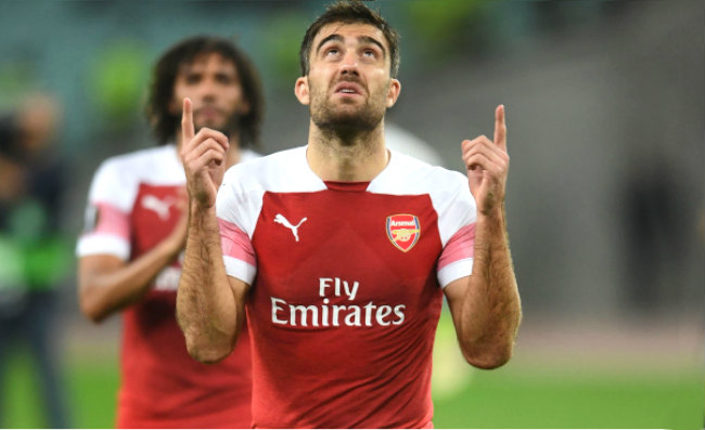Sokratis rescinde con l’Arsenal: è ufficiale. Può arrivare in Italia, il Napoli si è defilato
