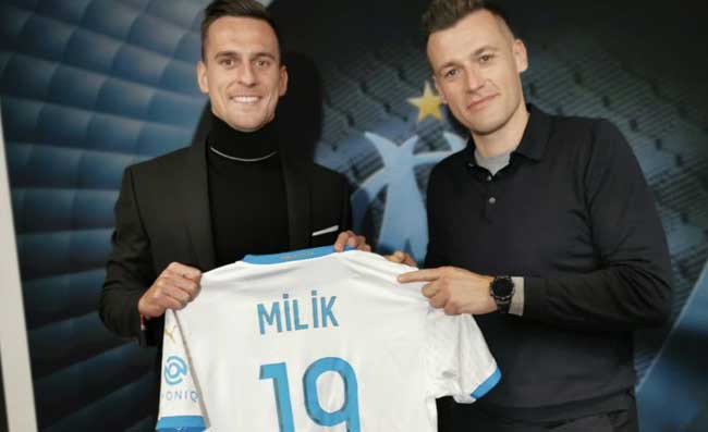 VIDEO – Milik presentato come una star dal Marsiglia, clip da brividi: “Benvenuto”