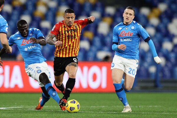 Napoli-Benevento 2-0 tabellino: sintesi, statistiche e marcatori