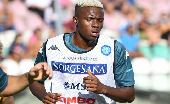 Granada-Napoli, un tifoso in diretta: “Brutto gesto di due azzurri. Osimhen ha sbagliato”