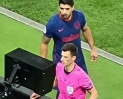 La Premier vuole pubblicare le conversazioni tra arbitri e Var dopo le partite