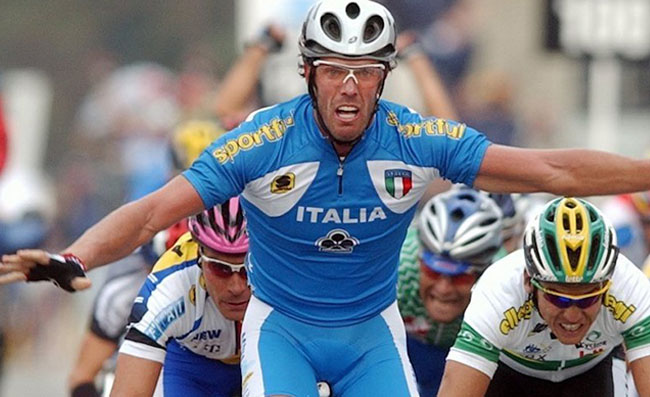 “Cipollini mi puntò una pistola alla tempia”. L’ex ciclista risponde all’ex moglie