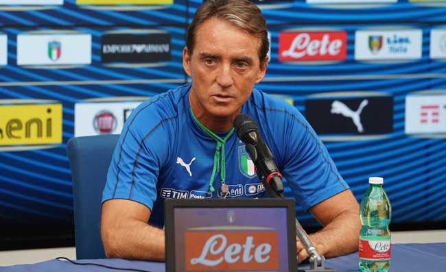 GAZZETTA – Italia, i possibili convocati per l’Europeo: Di Lorenzo in dubbio. Politano, decisione presa