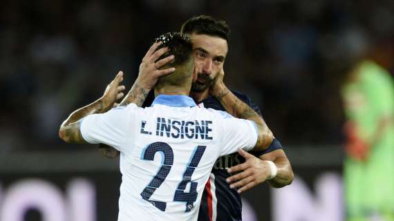 FOTO – La nuova maglia Burlon Napoli piace anche a Lavezzi: la reazione sui social