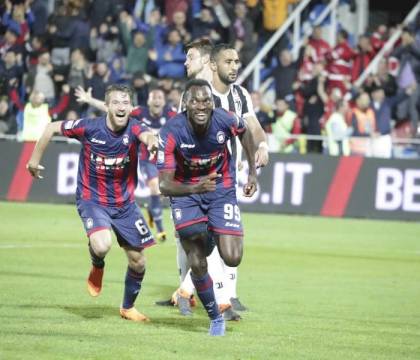 Gazzetta: con 19 gol Simy ha fatto meglio di Osimhen e costa appena 8 milioni