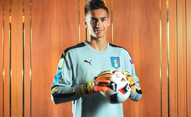 Italia, tampone per Insigne, Meret e Di Lorenzo: oggi a Castel Volturno se esito è negativo