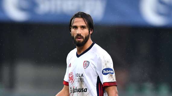 Pavoletti rimette in partita il Cagliari: Parma avanti 2-1 all’intervallo