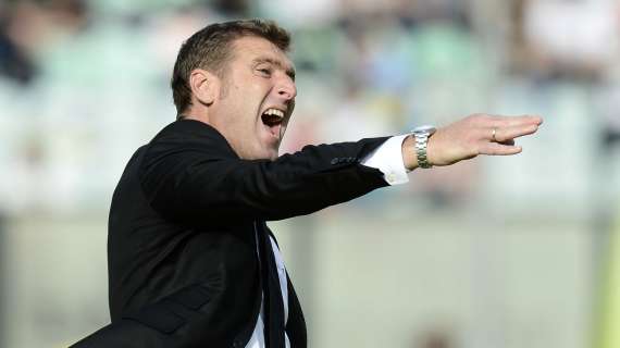 UFFICIALE – Bari, esonerato Carrera: al suo posto torna Auteri