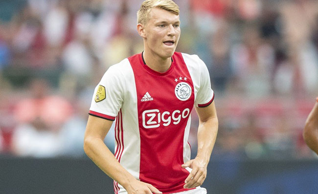 CORRIERE – Schuurs-Napoli, Giuntoli ci prova: l’Ajax ha fissato il prezzo