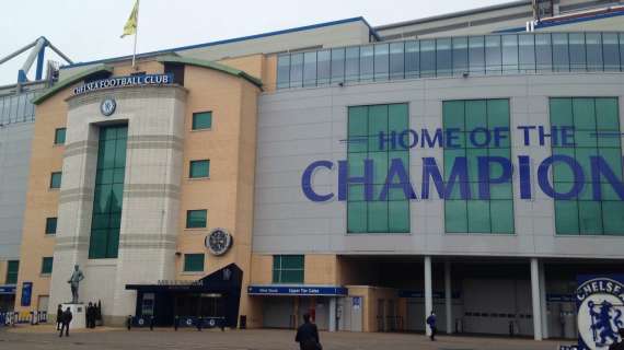 Chelsea, proteste tifosi contro la Superlega: sfida col Brighton posticipata di 15′