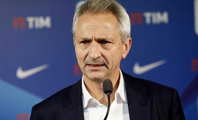 “Serie A, il Napoli ha chiesto le dimissioni di Dal Pino”. Denuncia per danni: i dettagli