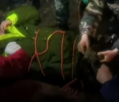 21 corridori cinesi sono morti di freddo durante una maratona sulle montagne dello Giansu