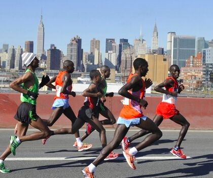 Corsera: quei maratoneti etiopi bloccati a New York che lavorano per Uber Eats