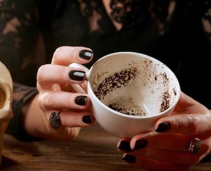 I tweet di De Laurentiis come i fondi di caffè