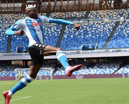 Napoli-Cagliari 1-1, pagelle / Osimhen un portento divino, una vergogna il gol annullato