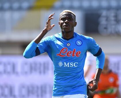 Napoli a trazione Osimhen: 4-1 allo Spezia e si torna in zona Champions