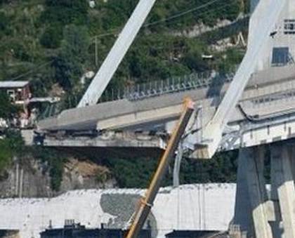 Ponte Morandi, a 53 minuti dal crollo gli ingegneri Spea nella chat del Fantacalcio: «Mai fatte ispezioni»