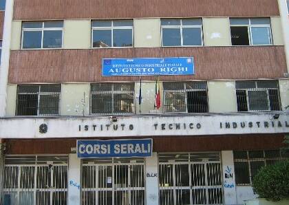 Andare all’Augusto Righi negli anni Ottanta