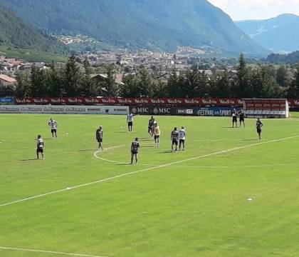 CorMezz: individuate due possibili avversarie del Napoli per le amichevoli in ritiro