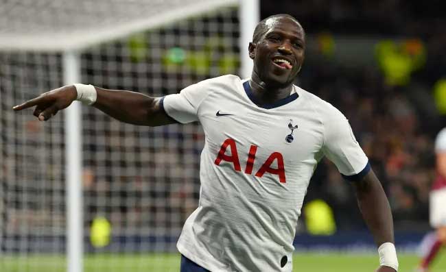 Il Napoli cambia strategia, Giuntoli abbandona la pista Sissoko