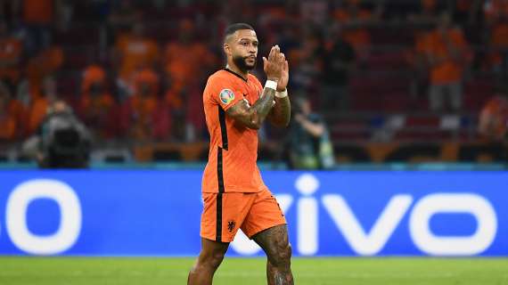 UFFICIALE – Ci aveva pensato la Juve, ma Depay va al Barcellona: il comunicato